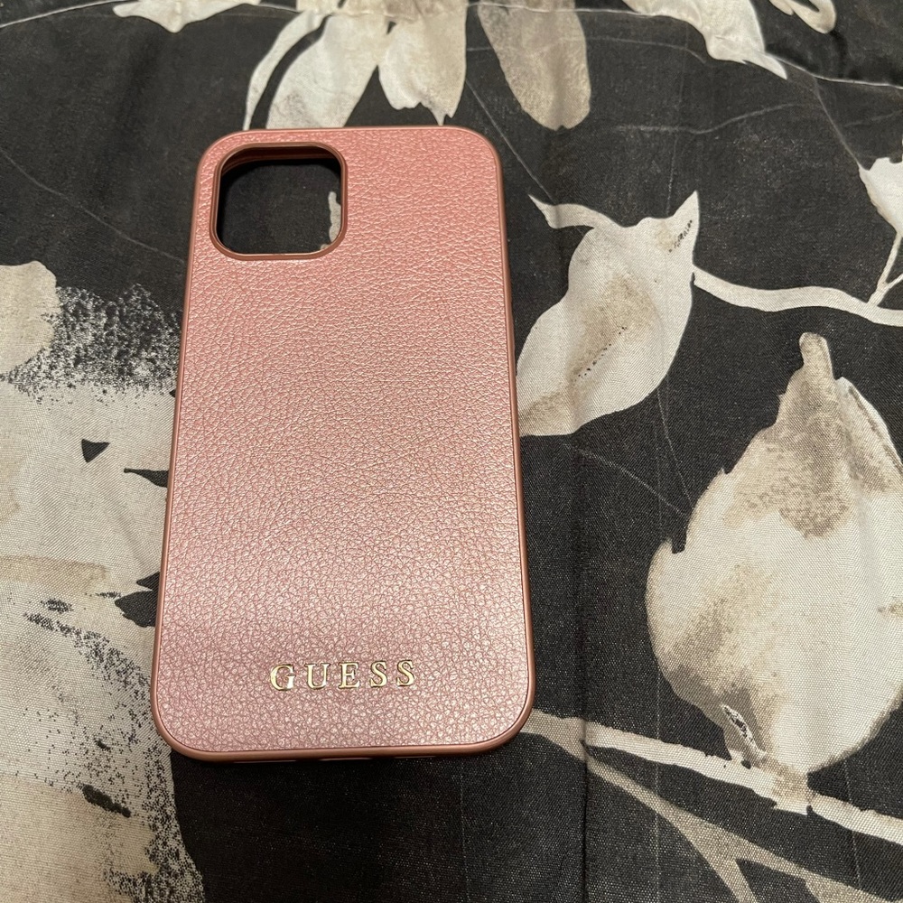 Guess iPhone 12 Pro Max case